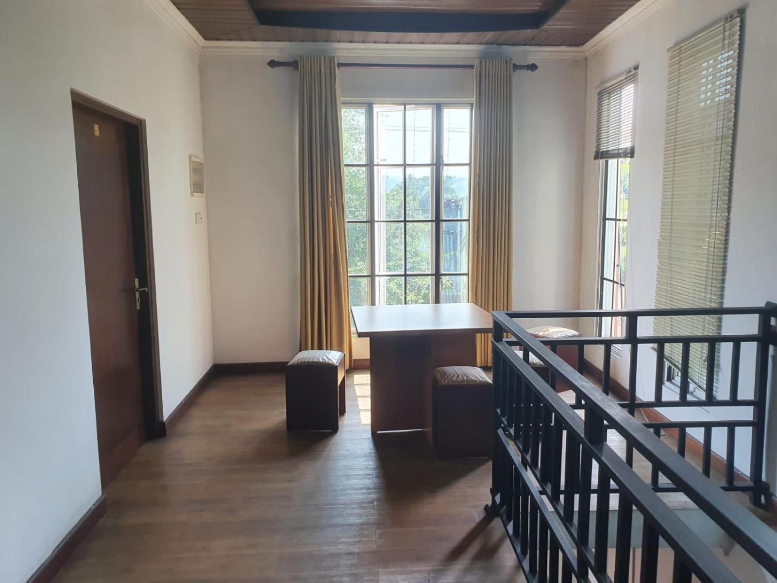 The Empire Inn Ratnapura Exterior photo